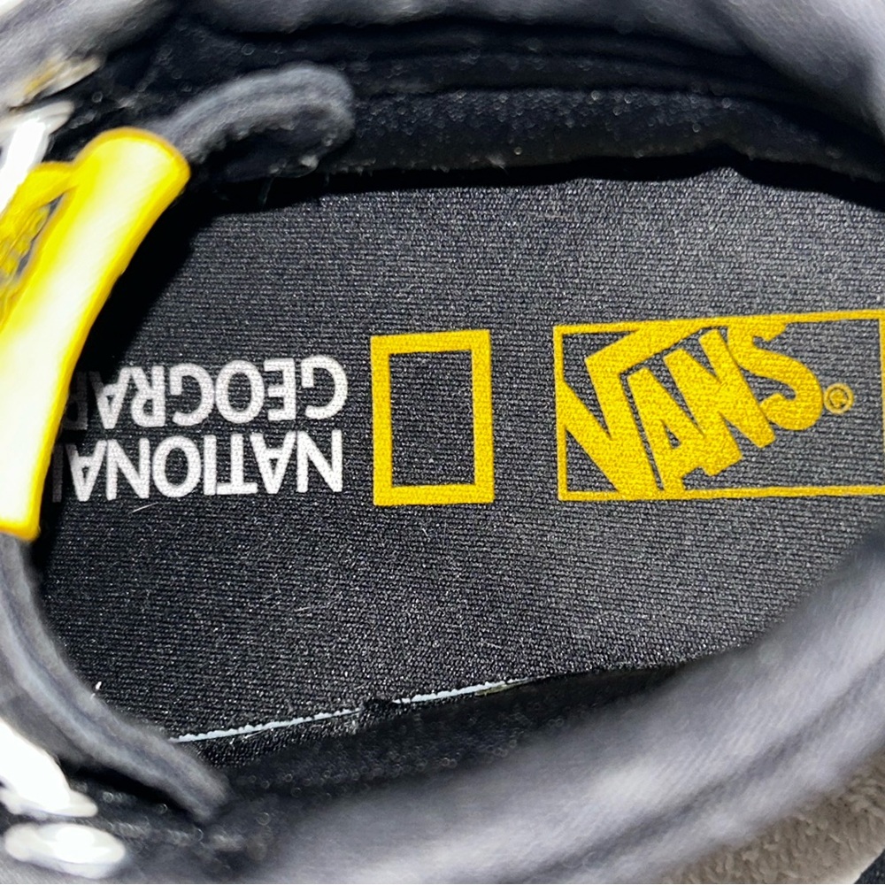 National Geographic x Vans Sk8-Hi - Unisex Men's 7/Women's 8.5 Black & Yellow - Picture 14 of 15
